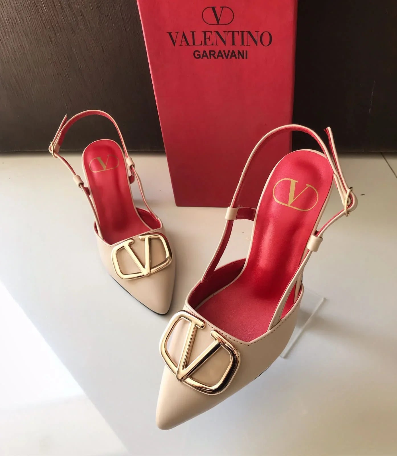 Premium Quality V Strap Heel